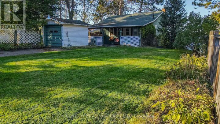 Property Photo: 751 Rock Point Lane ON K0J 2J0