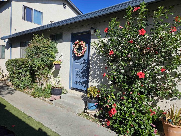 Property Photo:  37051 Walnut St  CA 94560 