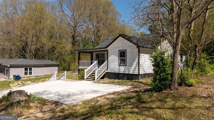 Property Photo:  665 S Eugenia Place NW  GA 30318 
