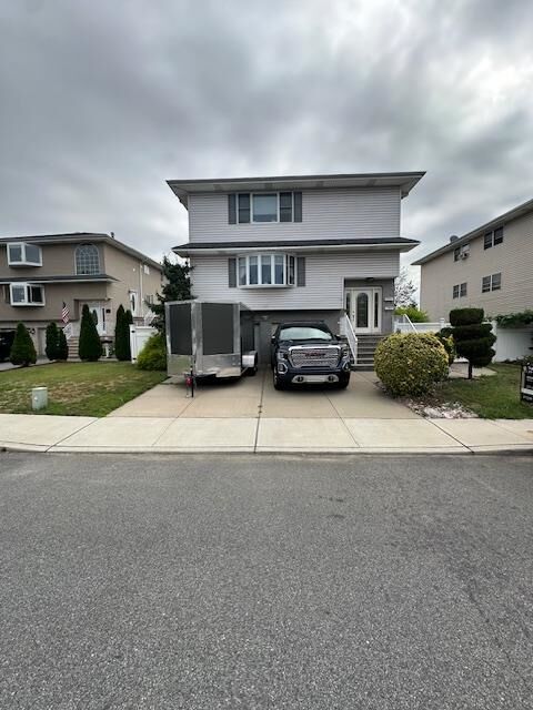 Property Photo: 17 Acorn Dr NJ 07094