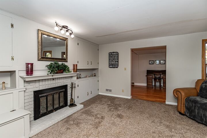 Property Photo:  2005 N Dakota Avenue  IA 50014 