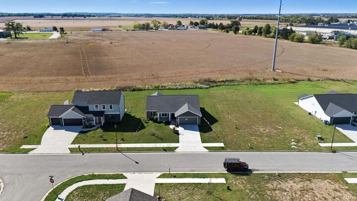 Property Photo:  1016 Bryce Circle  IN 46767