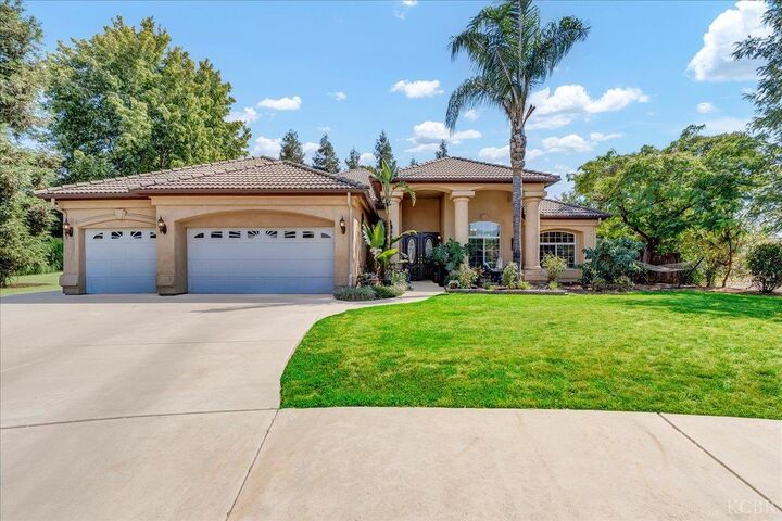 1189 E Fairhaven Court  Porterville CA 93257 photo