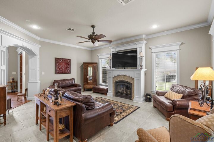 Property Photo: 2108 McDade Pl TX 75605
