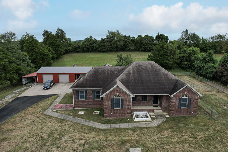 Property Photo:  776 Papermill Road  KY 40444 