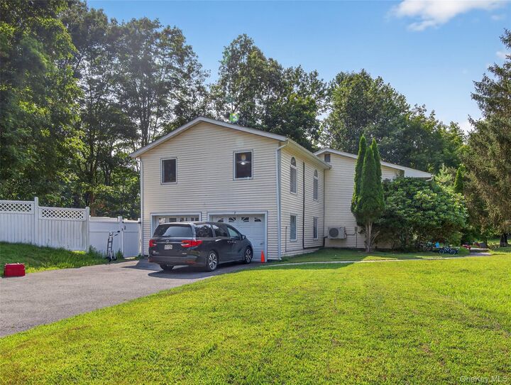 Property Photo: 7 Eleanor Place NY 10952