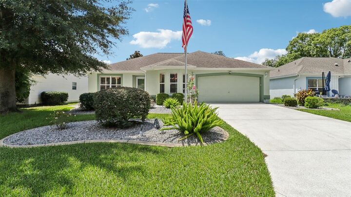 916 Pasadena Way  The Villages FL 32159 photo