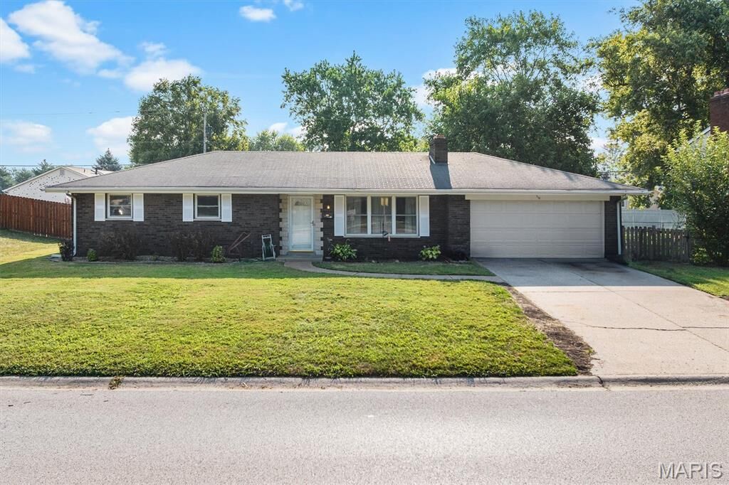 Property Photo: 710 N Smiley Street IL 62269