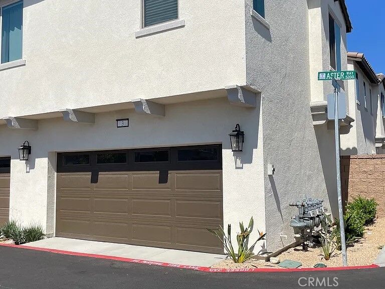 Property Photo: 5261 Aster Way 3 CA 92336