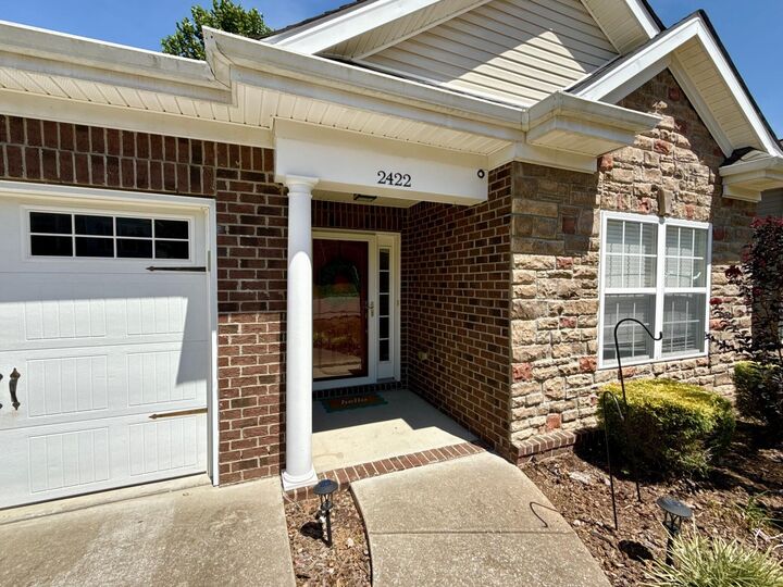 Property Photo:  2422 Duxbury Dr  TN 38401 