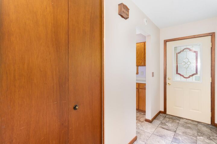 Property Photo:  1087 Whitney Drive  MN 55124 