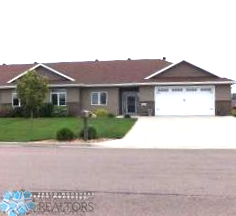 Property Photo:  2006 Woodland Drive  ND 58075 