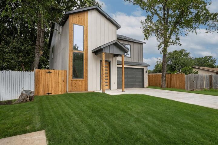 Property Photo: 2433 Grant Street TX 75051