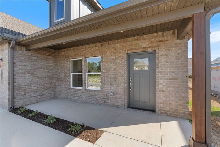 Property Photo:  2309 N Lexington Street  AR 72761 