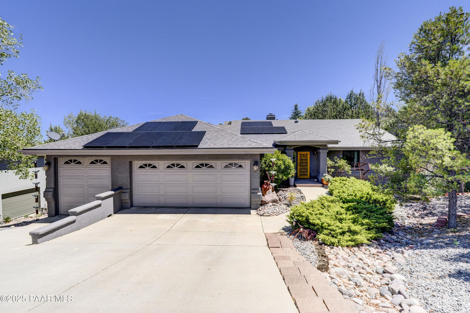 Property Photo: 1579 Eagle Mountain Drive AZ 86301