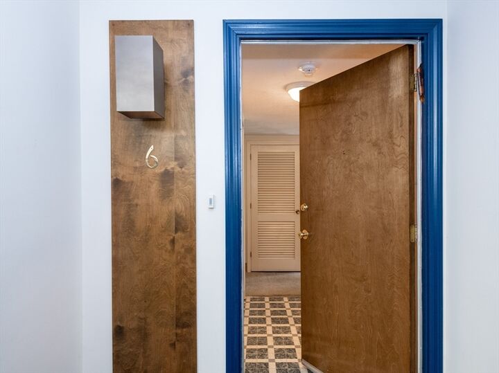 Property Photo: 3 Ledgewood Way 6 MA 01960