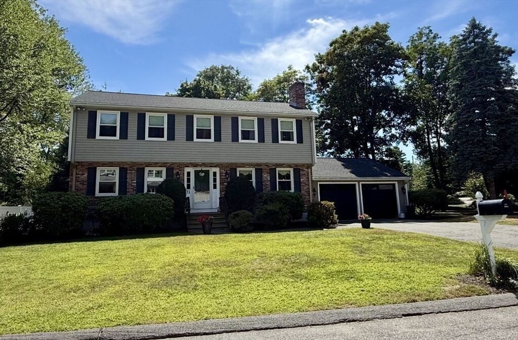 Property Photo:  51 Wildwood Lane  MA 02451 