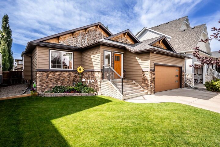 625 Hampshire Way NE  High River AB T1V 0B2 photo