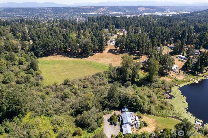 Property Photo:  37 Xx  46th Avenue S  WA 98001 