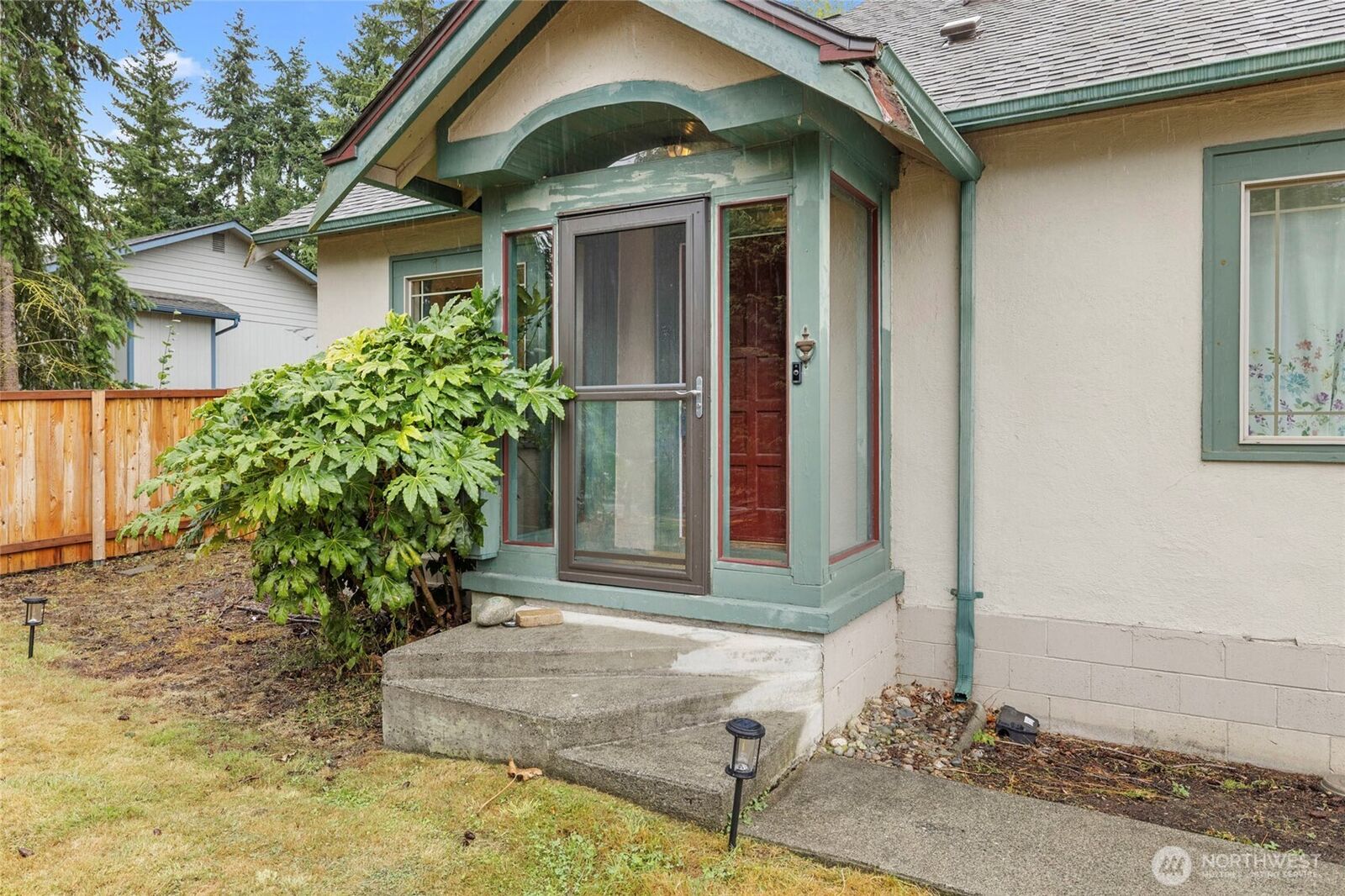 Property Photo: 811 N 18th Street WA 98273