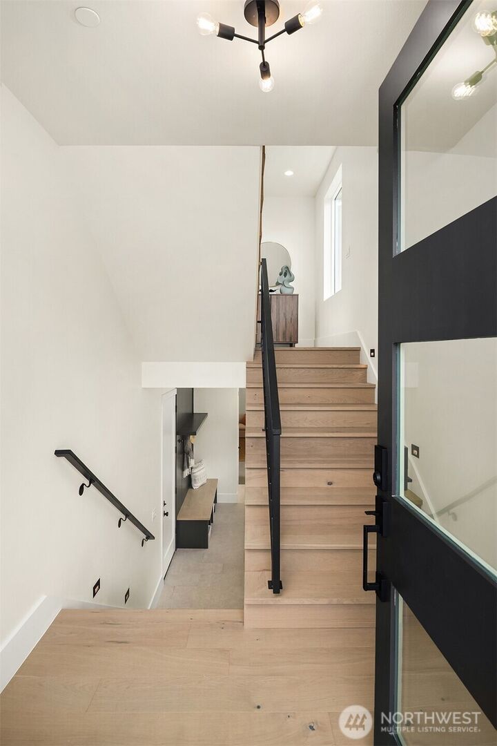Property Photo:  134  8th Court  WA 98033 