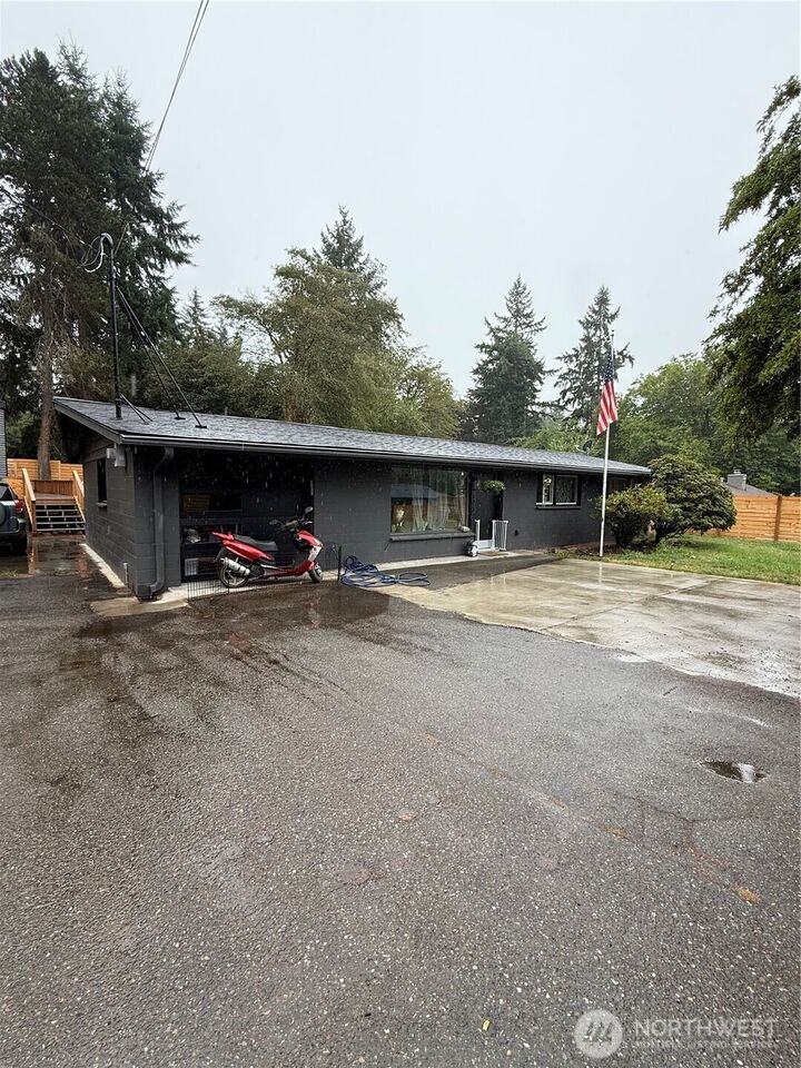 Property Photo: 123 199th Street Dr WA 98148