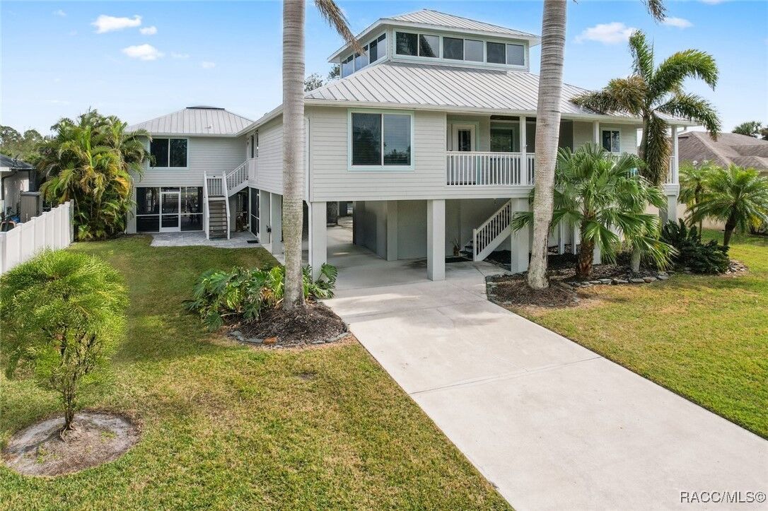 Property Photo: 13477 Irwin Drive FL 33953