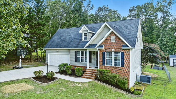 Property Photo: 140 Crossing Place TN 37323