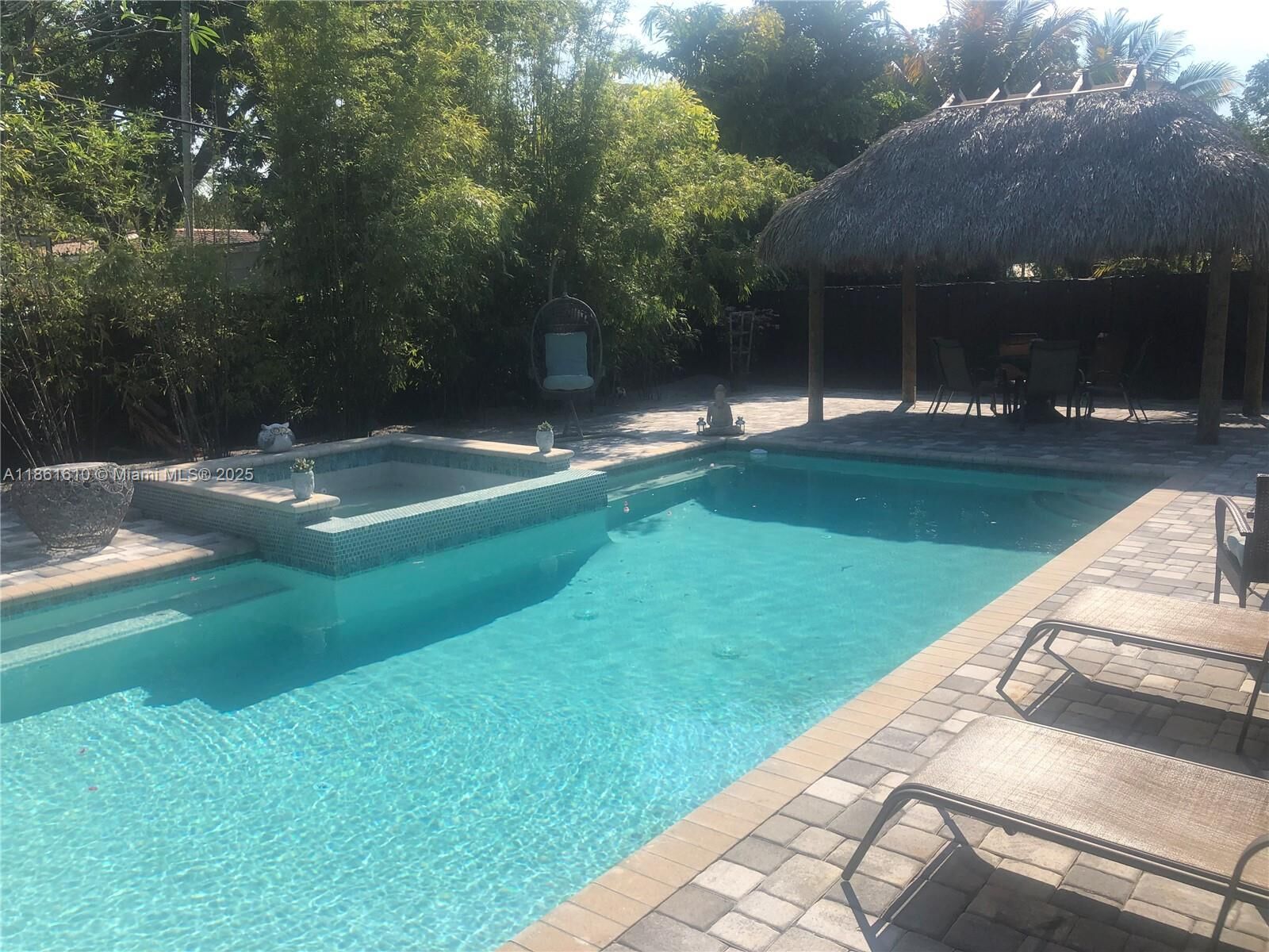 Property Photo: 1900 Keystone Blvd FL 33181