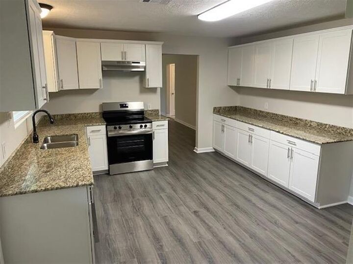 Property Photo: 2600 Timber Ln Lane LA 70605