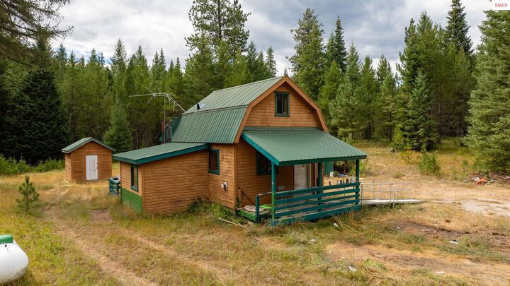 404 Hopkins  Sandpoint ID 83864-4977 photo