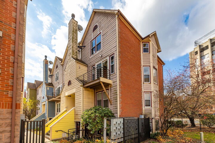 Property Photo: 2 Franklin Avenue Apt C CT 06114
