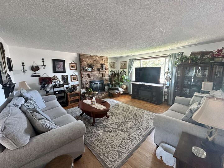 Property Photo:  1807 E Liberty Ave  WA 99207 