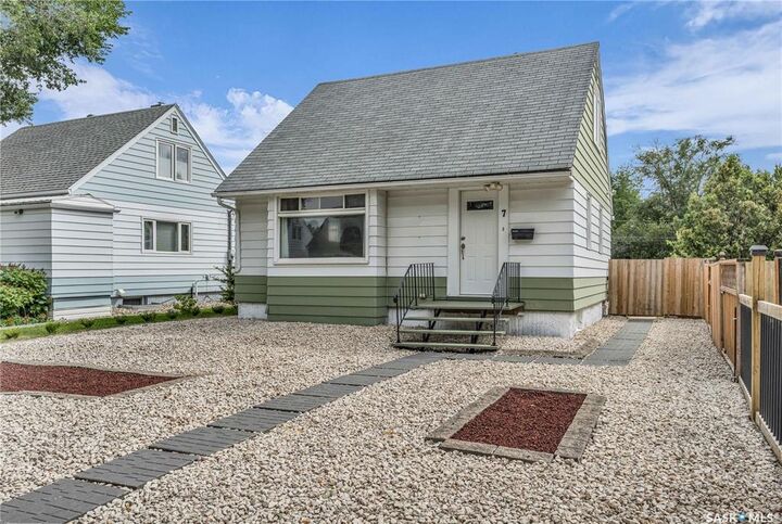 Property Photo:  7 Sussex Crescent  SK S4T 6A3 