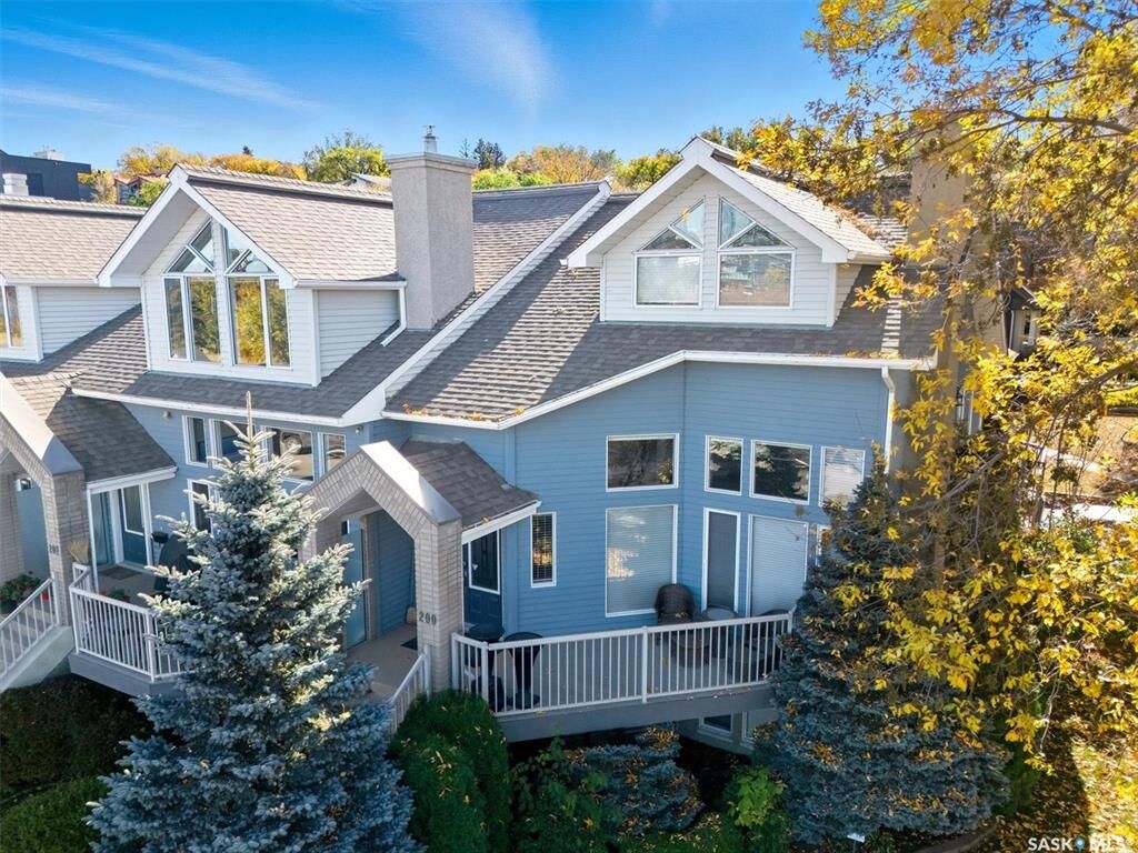 Property Photo: 200 Saskatchewan Crescent E SK S7N 0K6