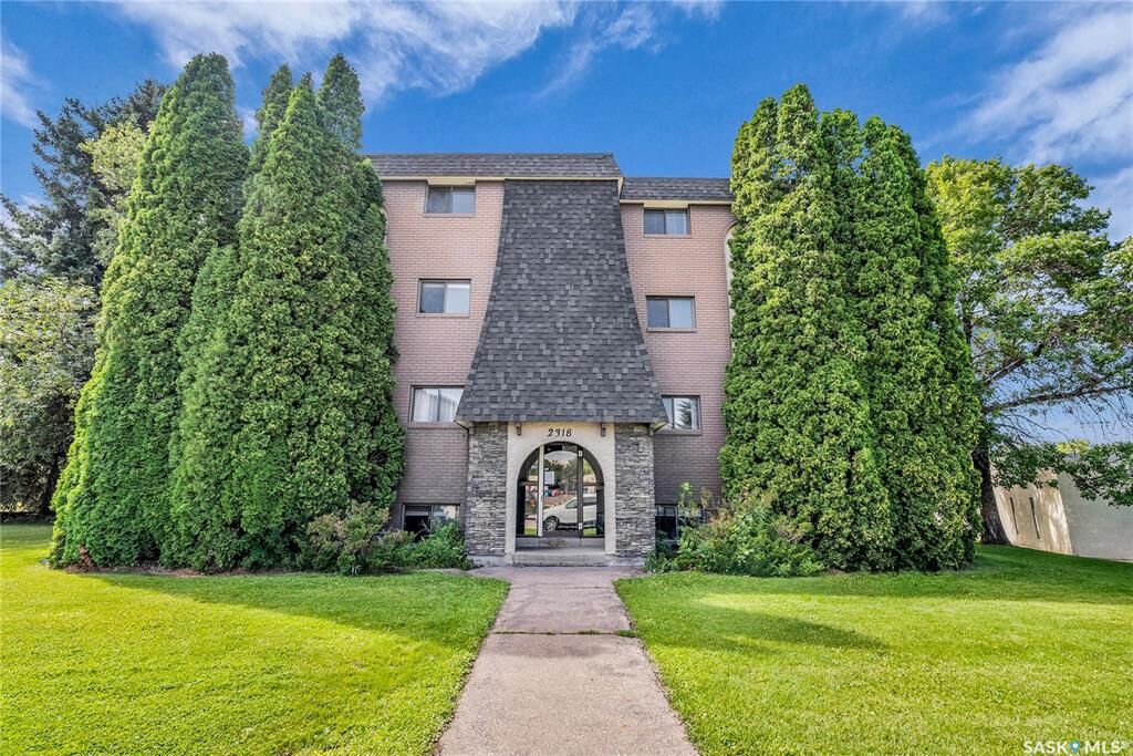 Property Photo:  2318 Arlington Avenue 310  SK S7J 3L3 