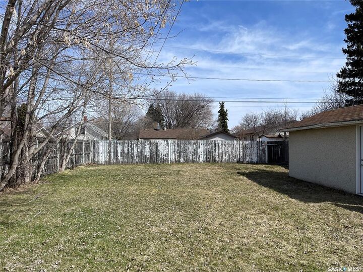 Photo de la propriété:  1432 105th Street  SK S9A 1T3 