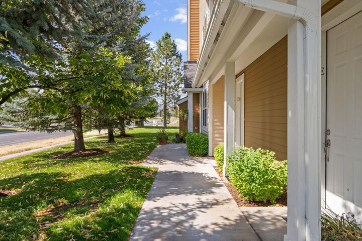 Property Photo: 811 White Cloud Lane #D ID 83333
