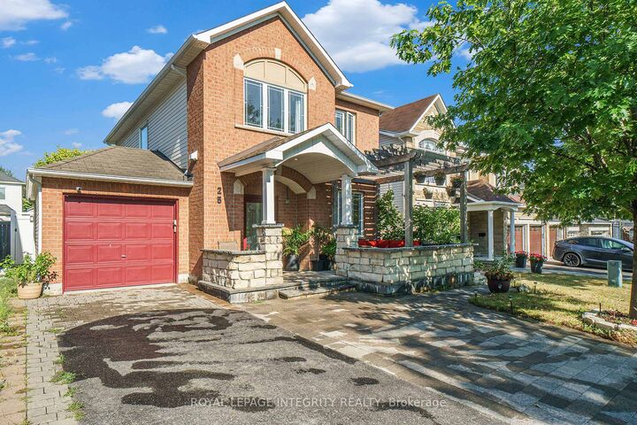 Property Photo:  25 Berry Glen Street  ON K2G 7A5 