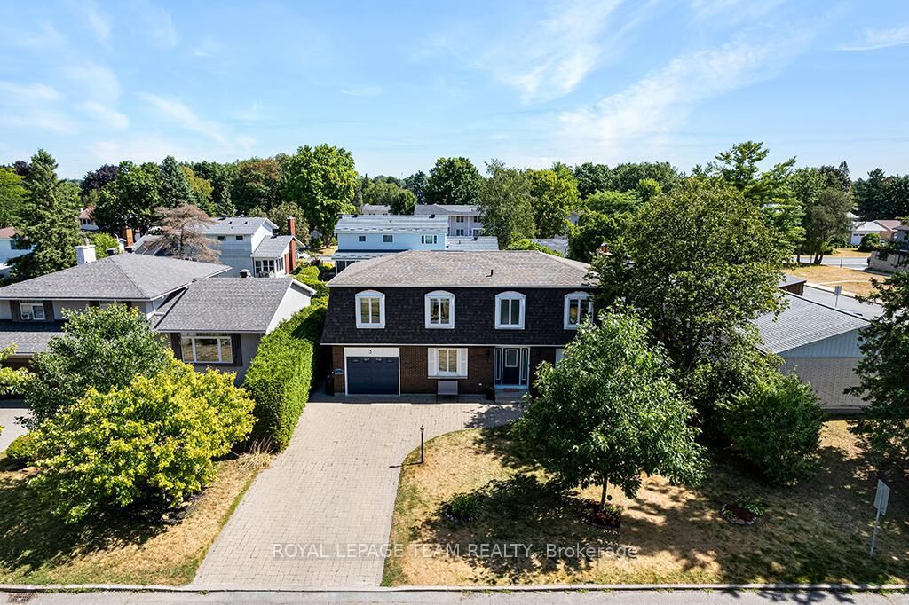 Property Photo:  3 Roberta Crescent  ON K2J 1G5 