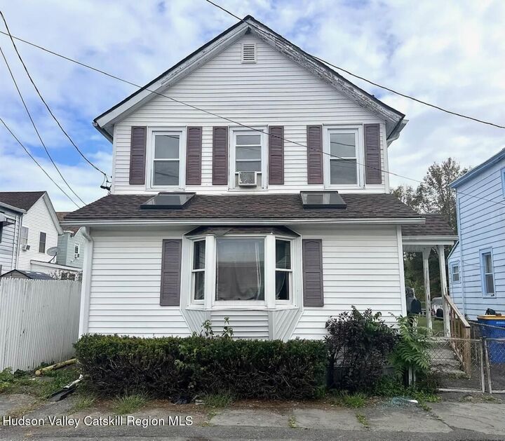 25 S Prospect  Kingston NY 12401 photo