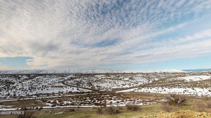 Property Photo: Nka E Pheasant Hill Rd WA 98908