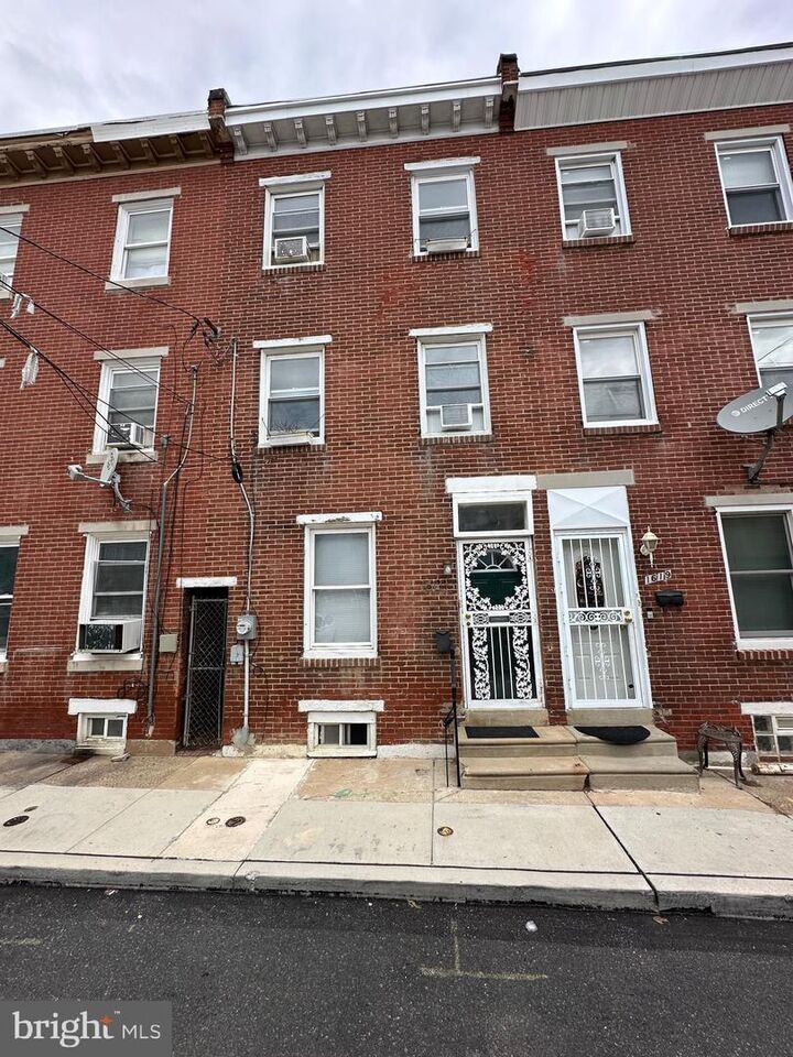 1621 Olive Street  Philadelphia PA 19130 photo