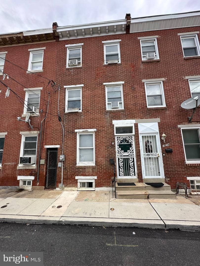 Property Photo:  1621 Olive Street  PA 19130 