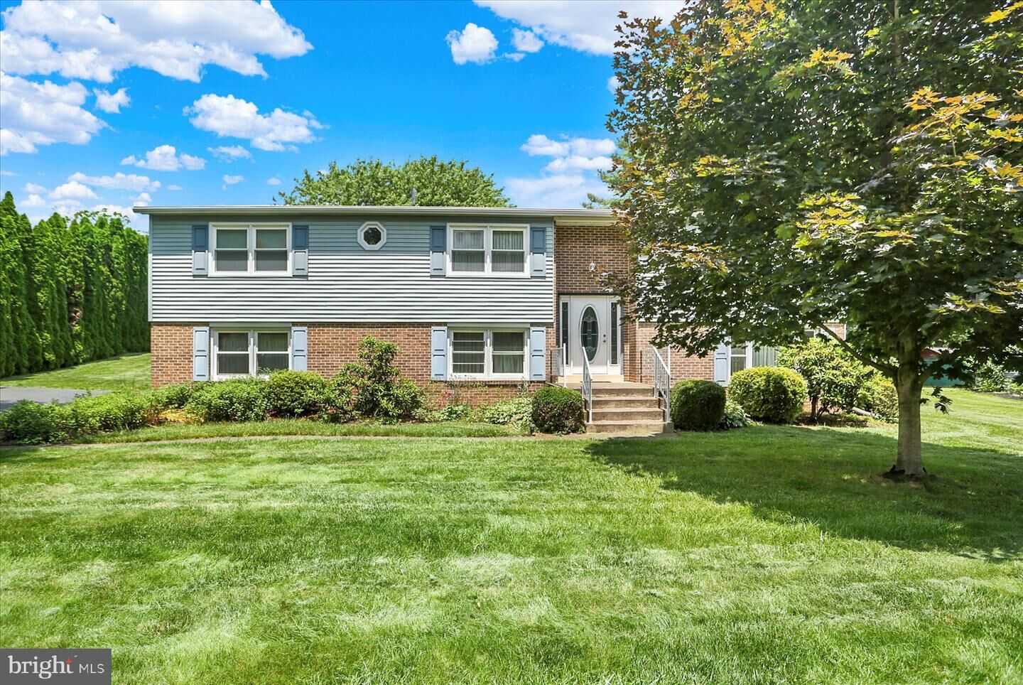 Property Photo:  19 Hemlock Drive  PA 17055 