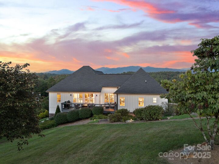 Property Photo: 11 Gracie Lane NC 28787