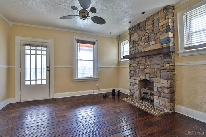 Property Photo: 543 Considine Avenue OH 45205