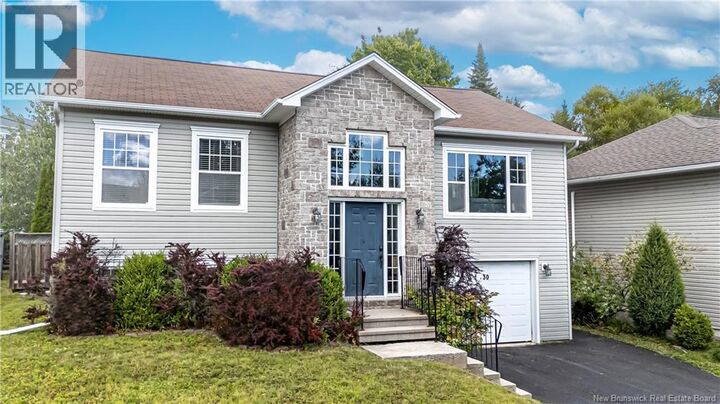 30 Brown Boulevard  Fredericton NB E3A 0E4 photo