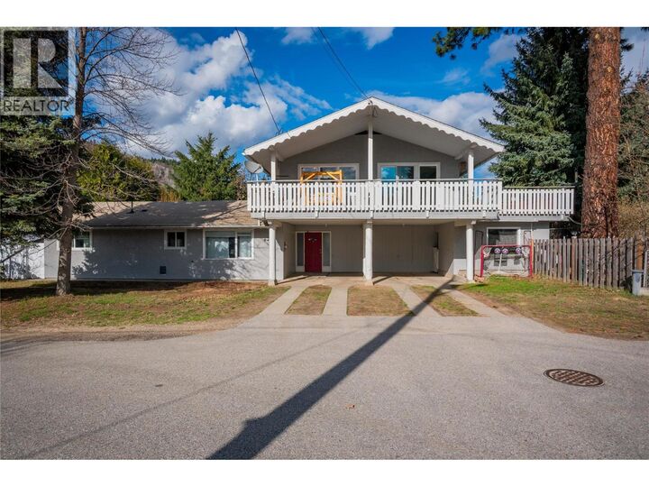 425 8th Avenue  Montrose BC V0G 1P0 photo
