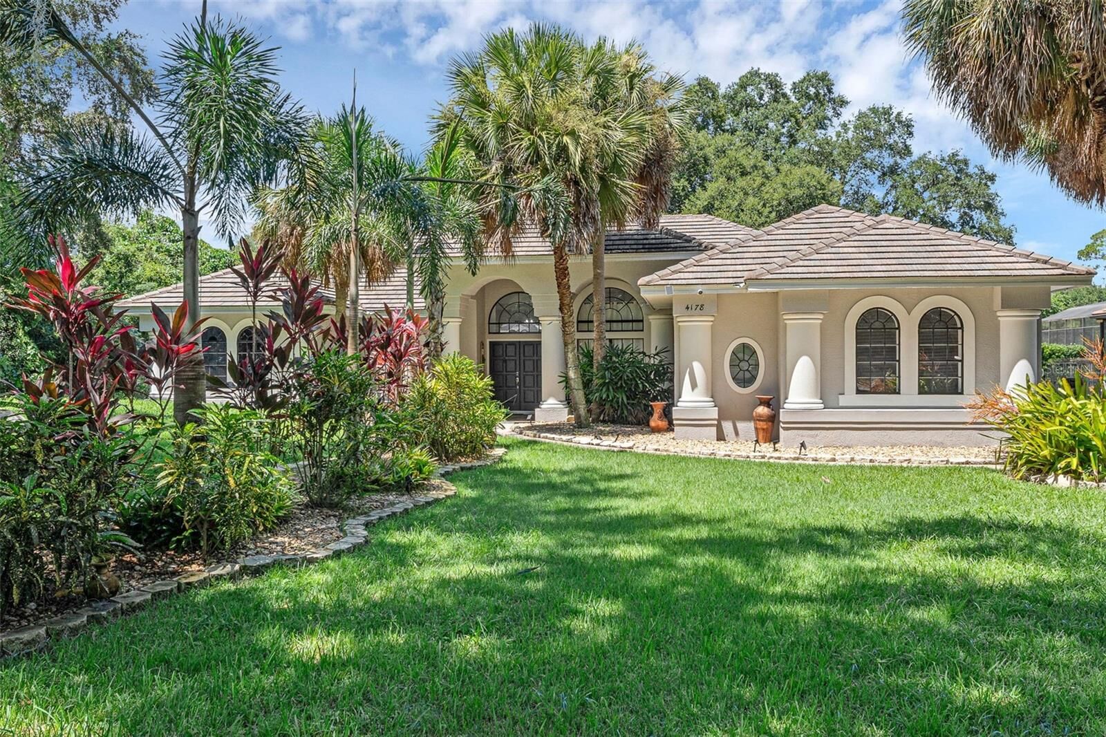 Property Photo: 4178 S Chickasaw Trail FL 32829